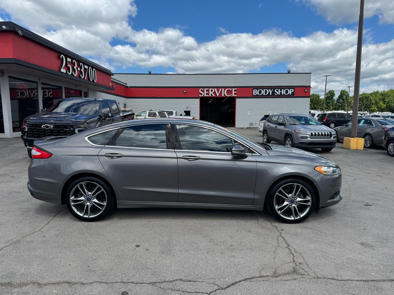 Ford Fusion 4dr Sdn Titanium FWD 2013