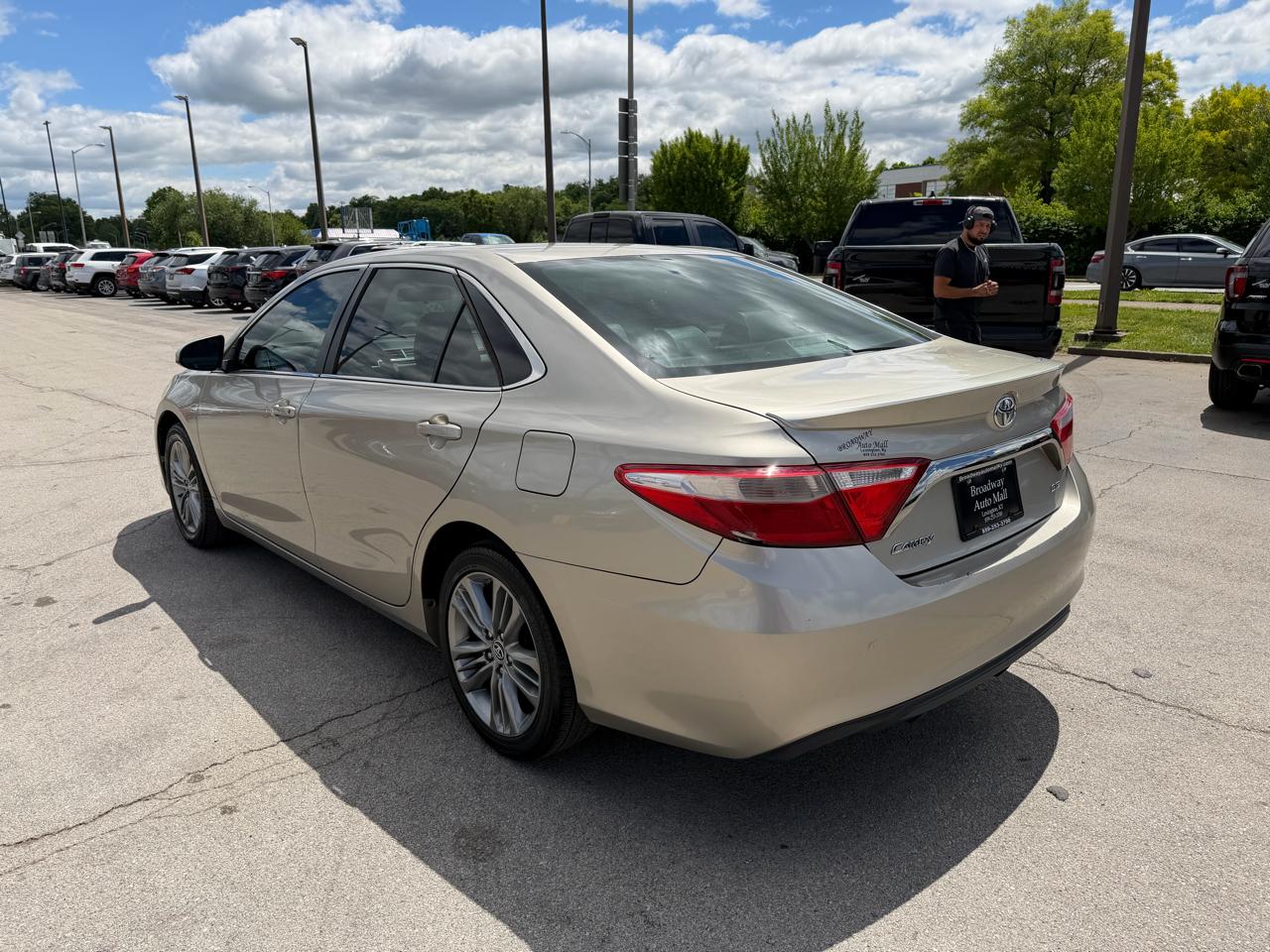 Toyota Camry SE 2015