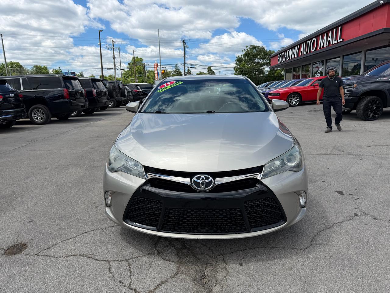 Toyota Camry SE 2015