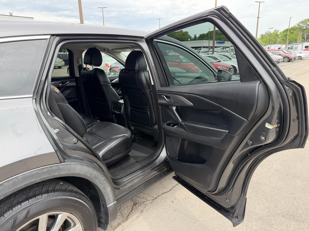 Mazda CX-9 Touring 2019