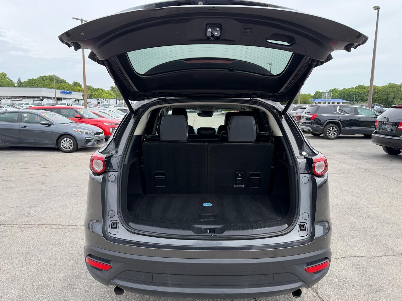 Mazda CX-9 Touring 2019