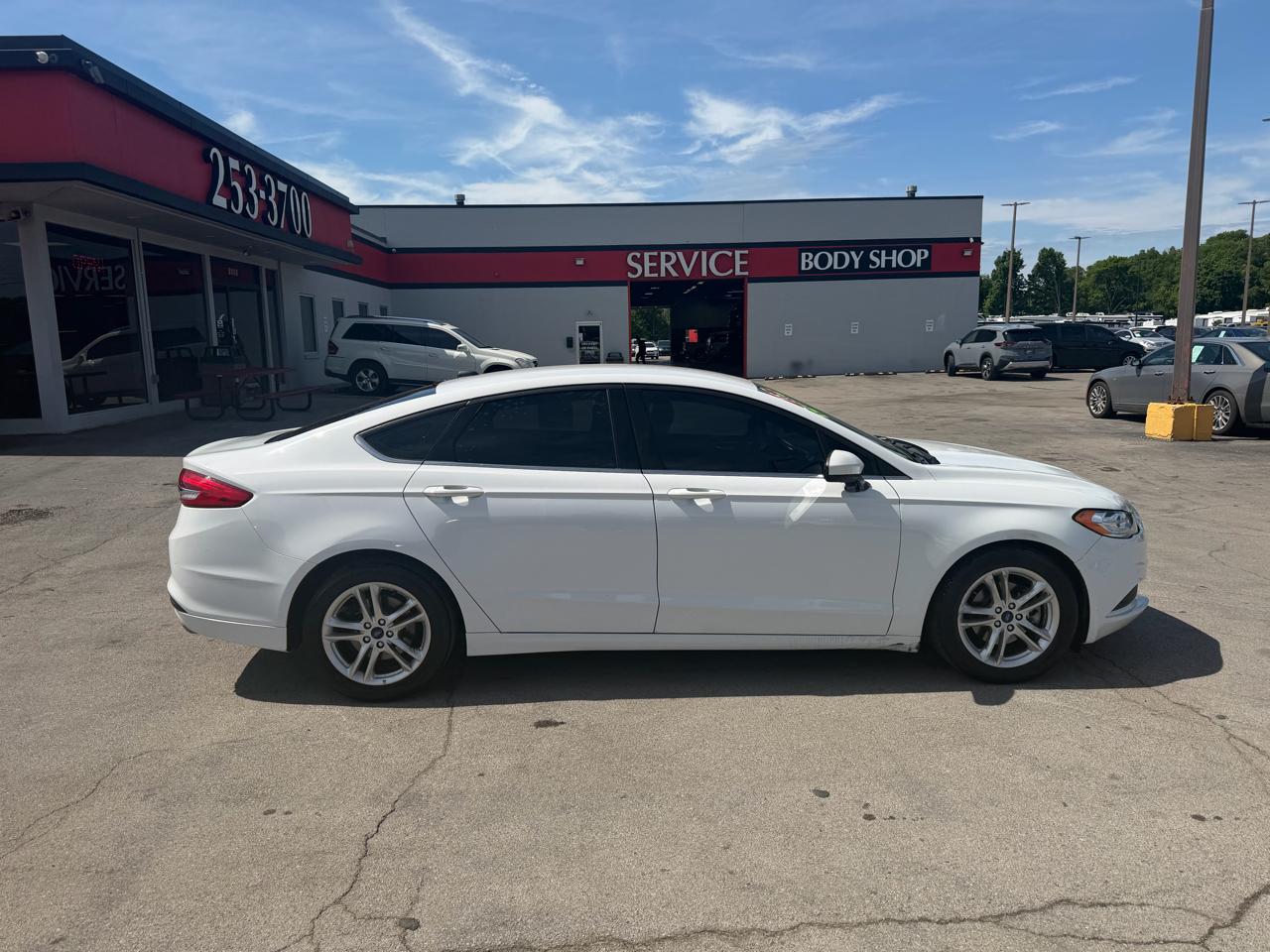 Ford Fusion SE FWD 2018