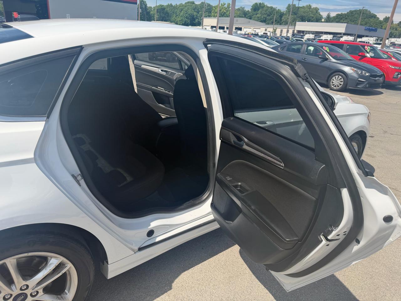Ford Fusion SE FWD 2018