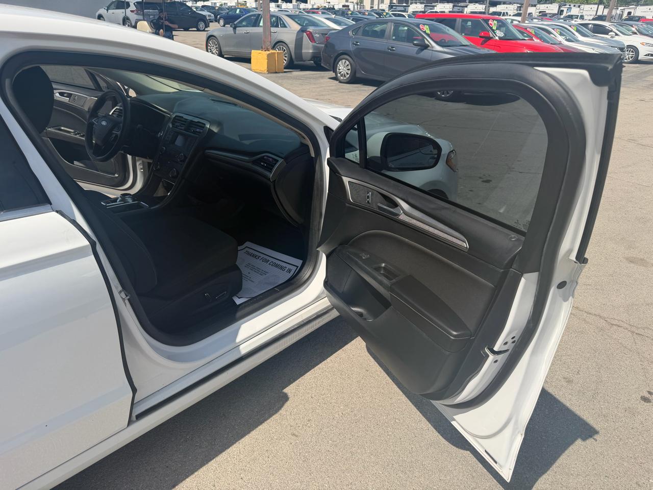 Ford Fusion SE FWD 2018
