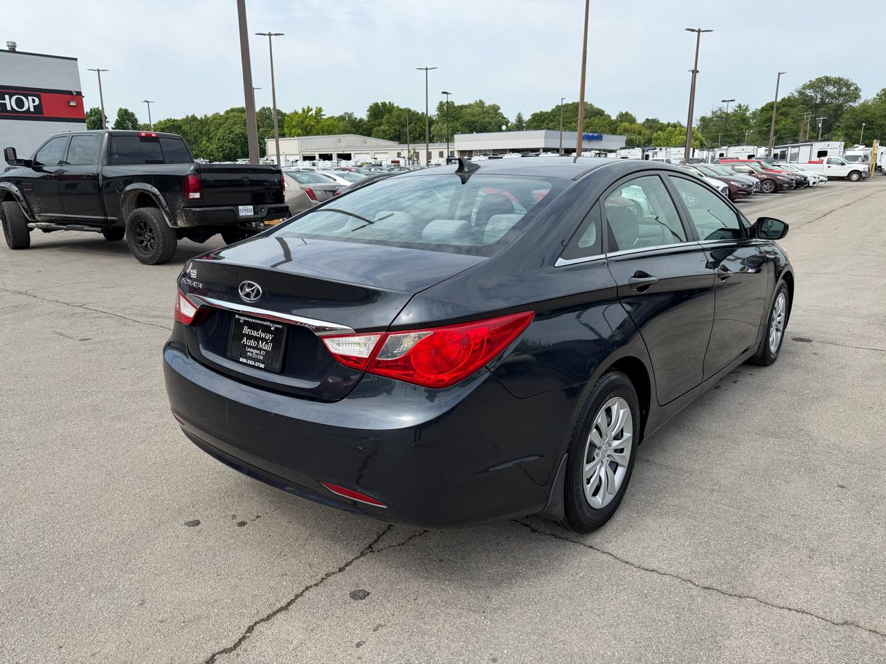 Hyundai Sonata GLS 2011