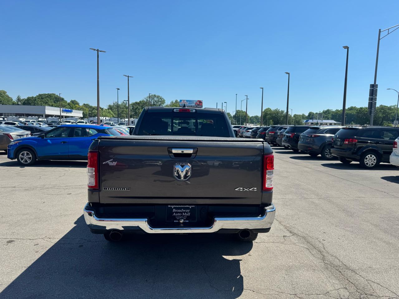 RAM 1500 Big Horn 4x4 Quad Cab 6'4" Box 2020