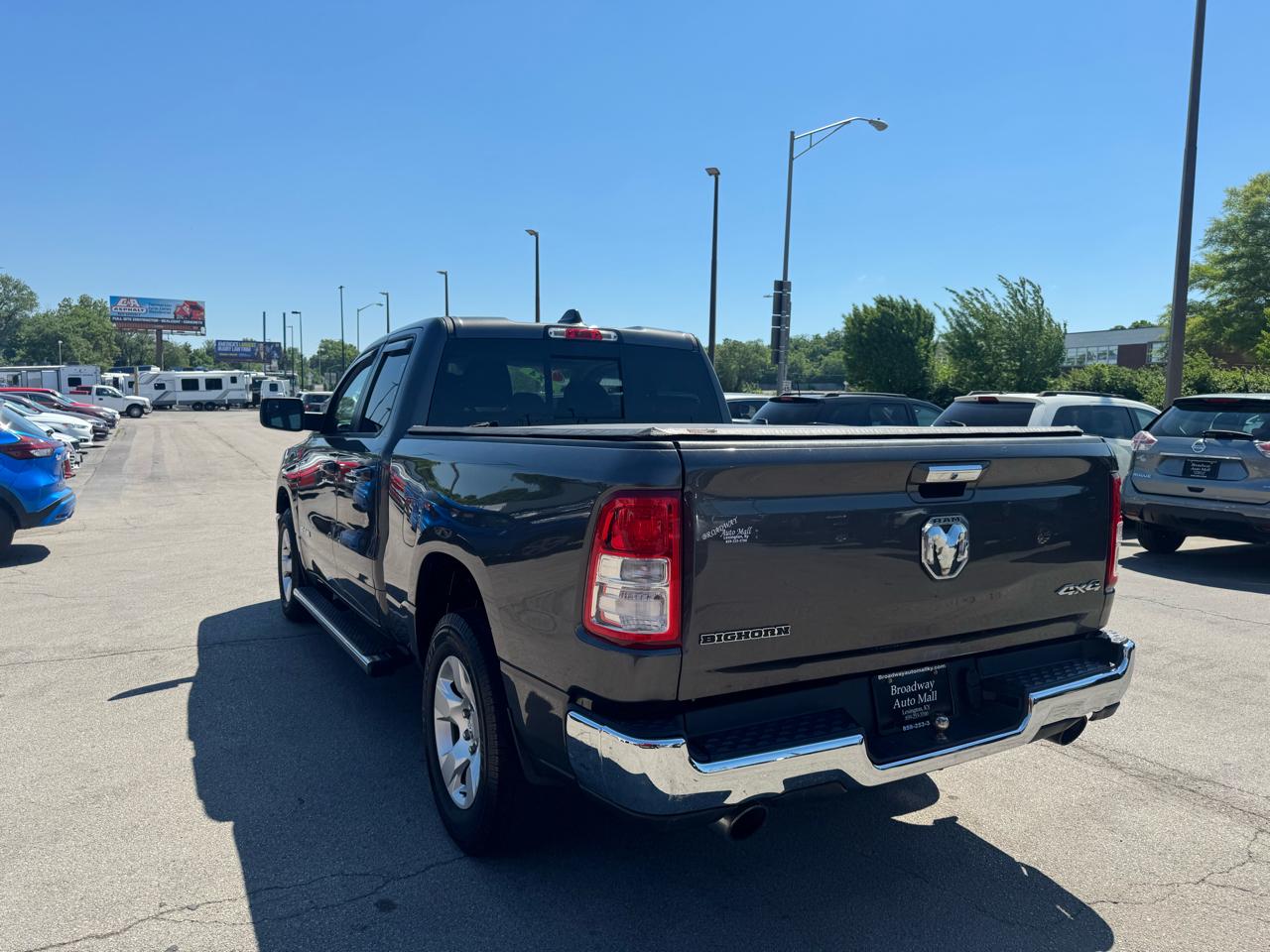 RAM 1500 Big Horn 4x4 Quad Cab 6'4" Box 2020