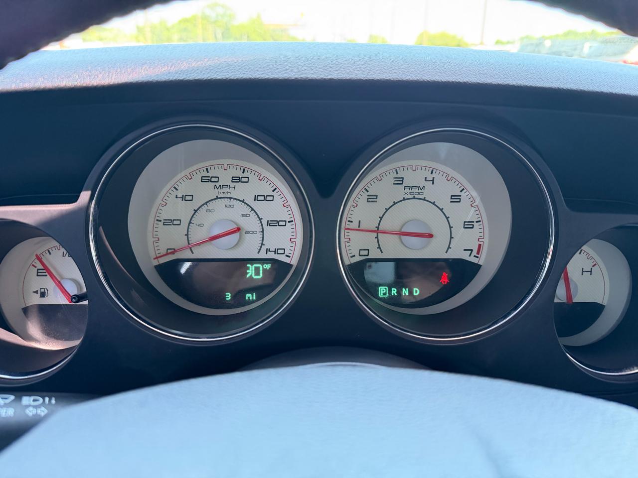 Dodge Challenger SXT Plus 2012
