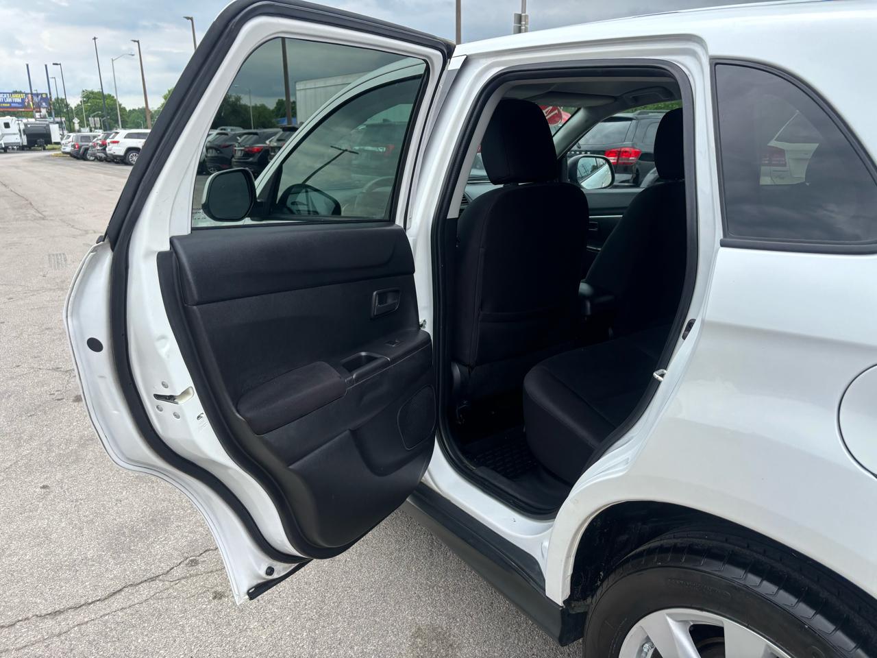 Mitsubishi Outlander Sport AWD 4dr CVT ES 2014