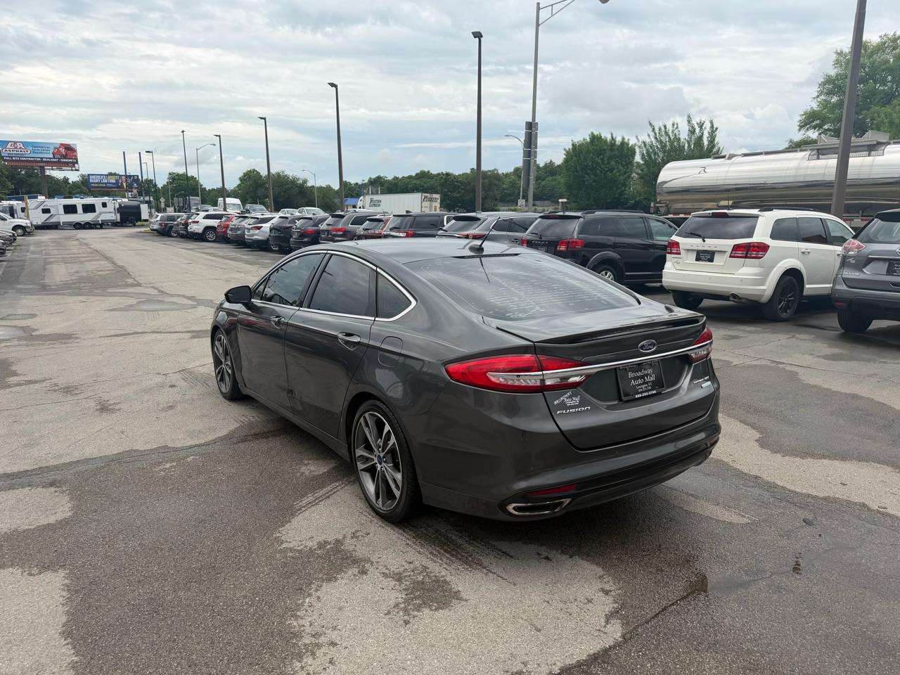 Ford Fusion Titanium FWD 2017