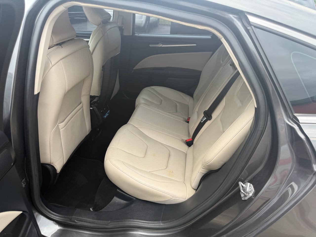 Ford Fusion Titanium FWD 2017