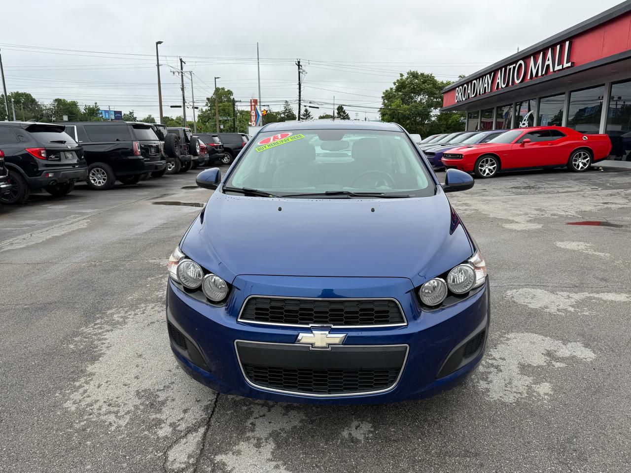 Chevrolet Sonic LS 2013