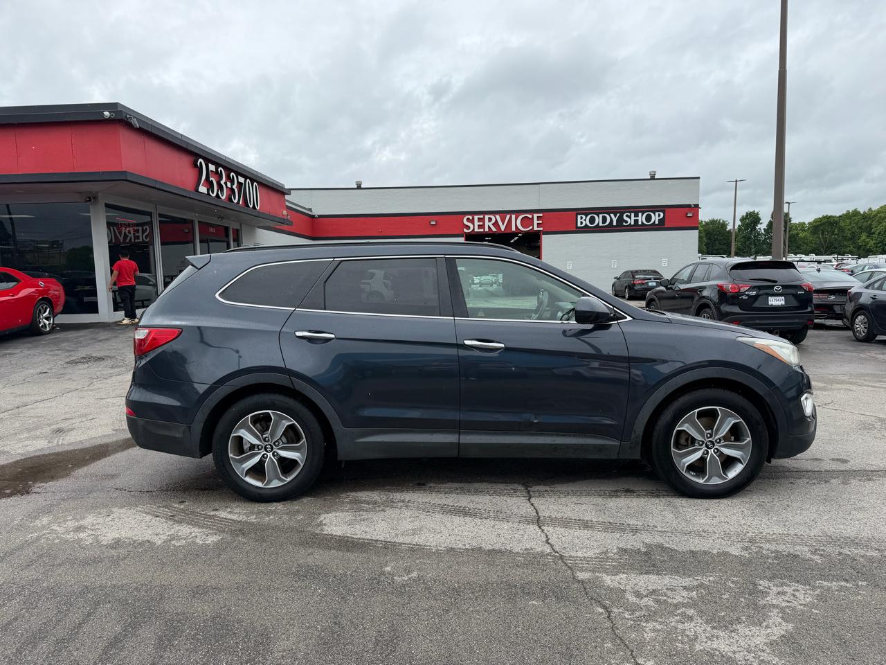 Hyundai Santa Fe SE 2016