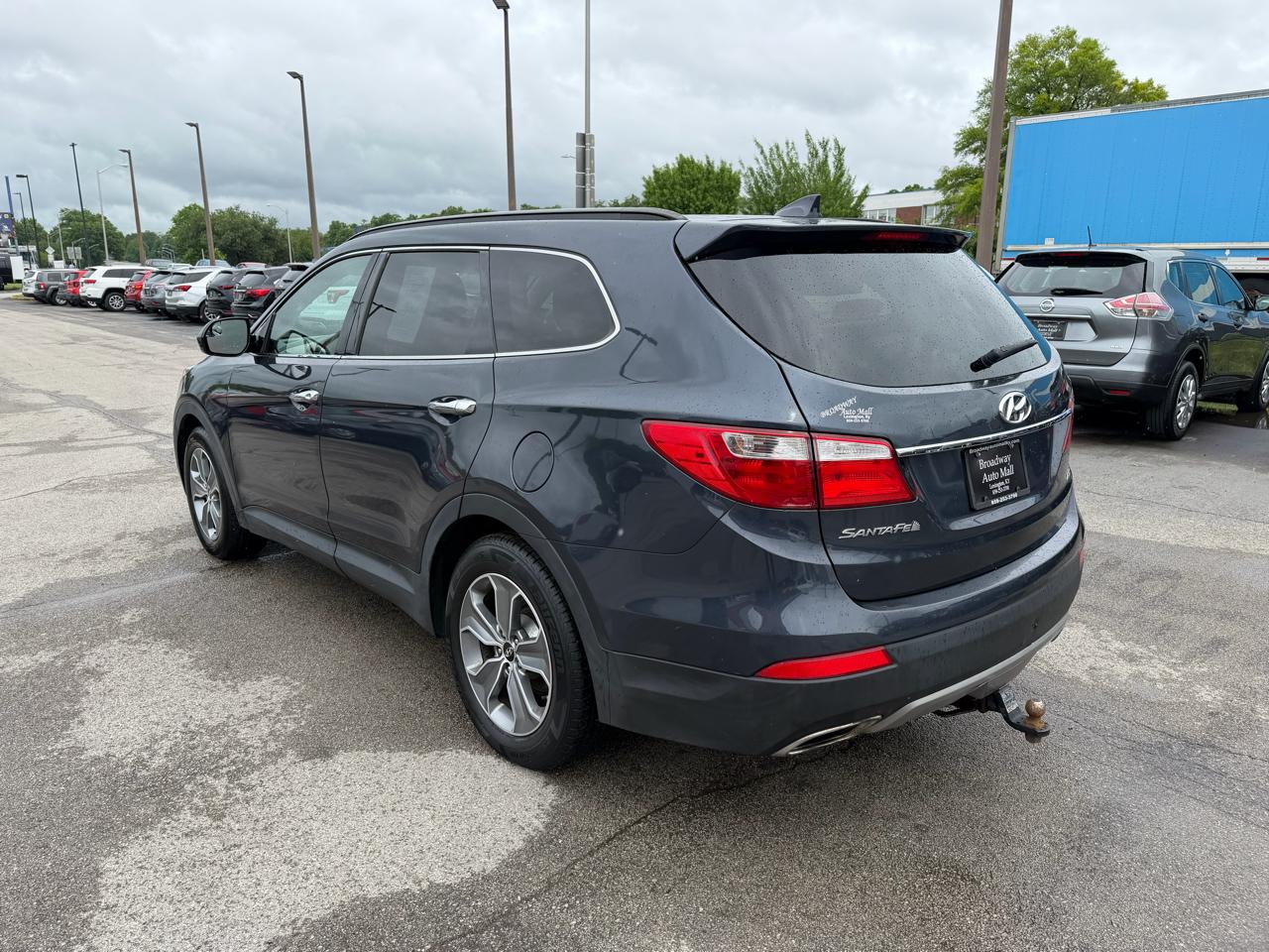 Hyundai Santa Fe SE 2016