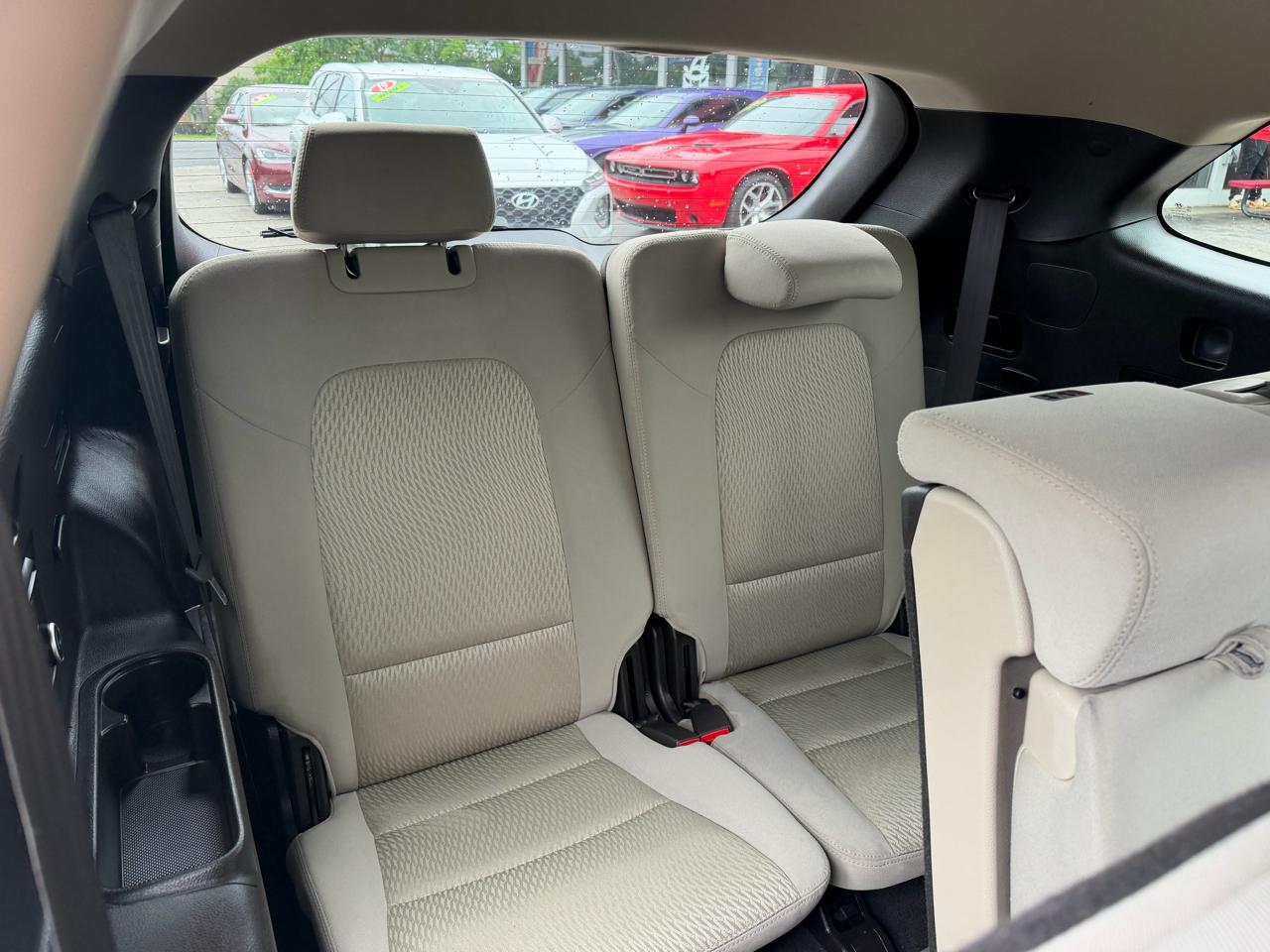 Hyundai Santa Fe SE 2016