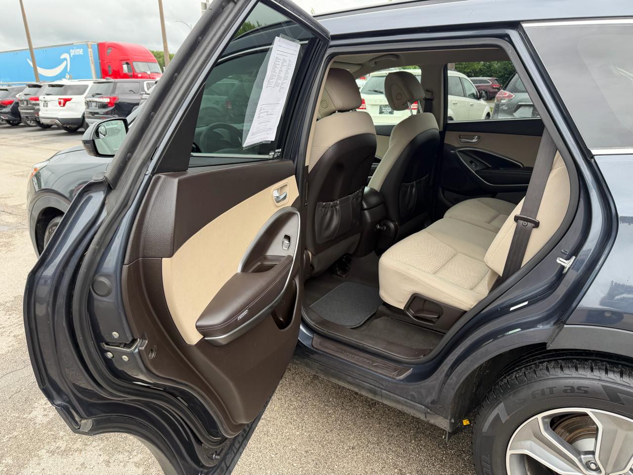 Hyundai Santa Fe SE 2016
