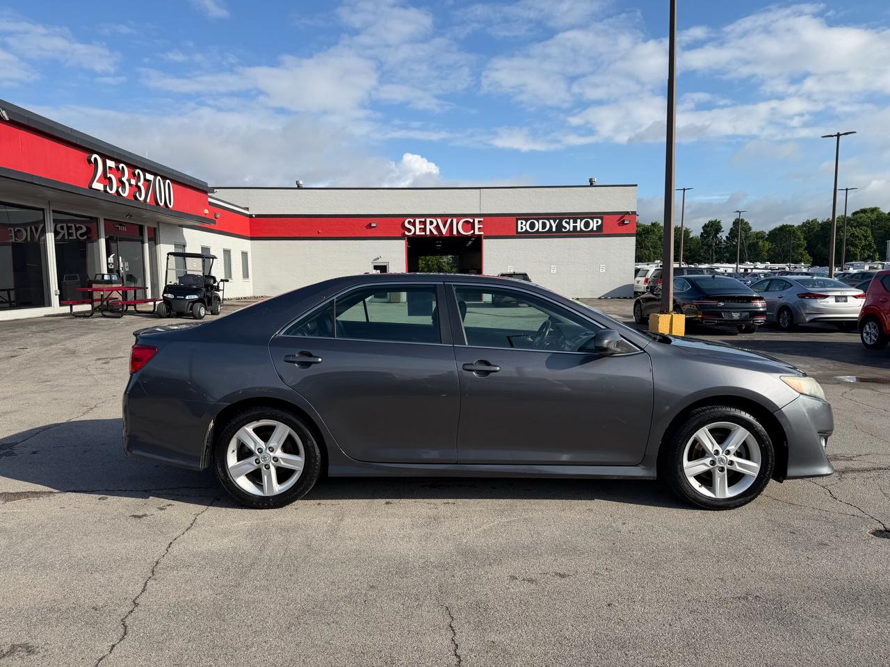 Toyota Camry SE 2014