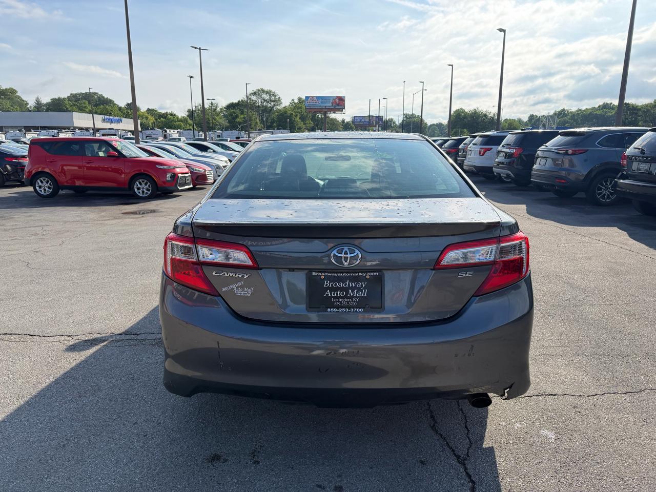Toyota Camry SE 2014