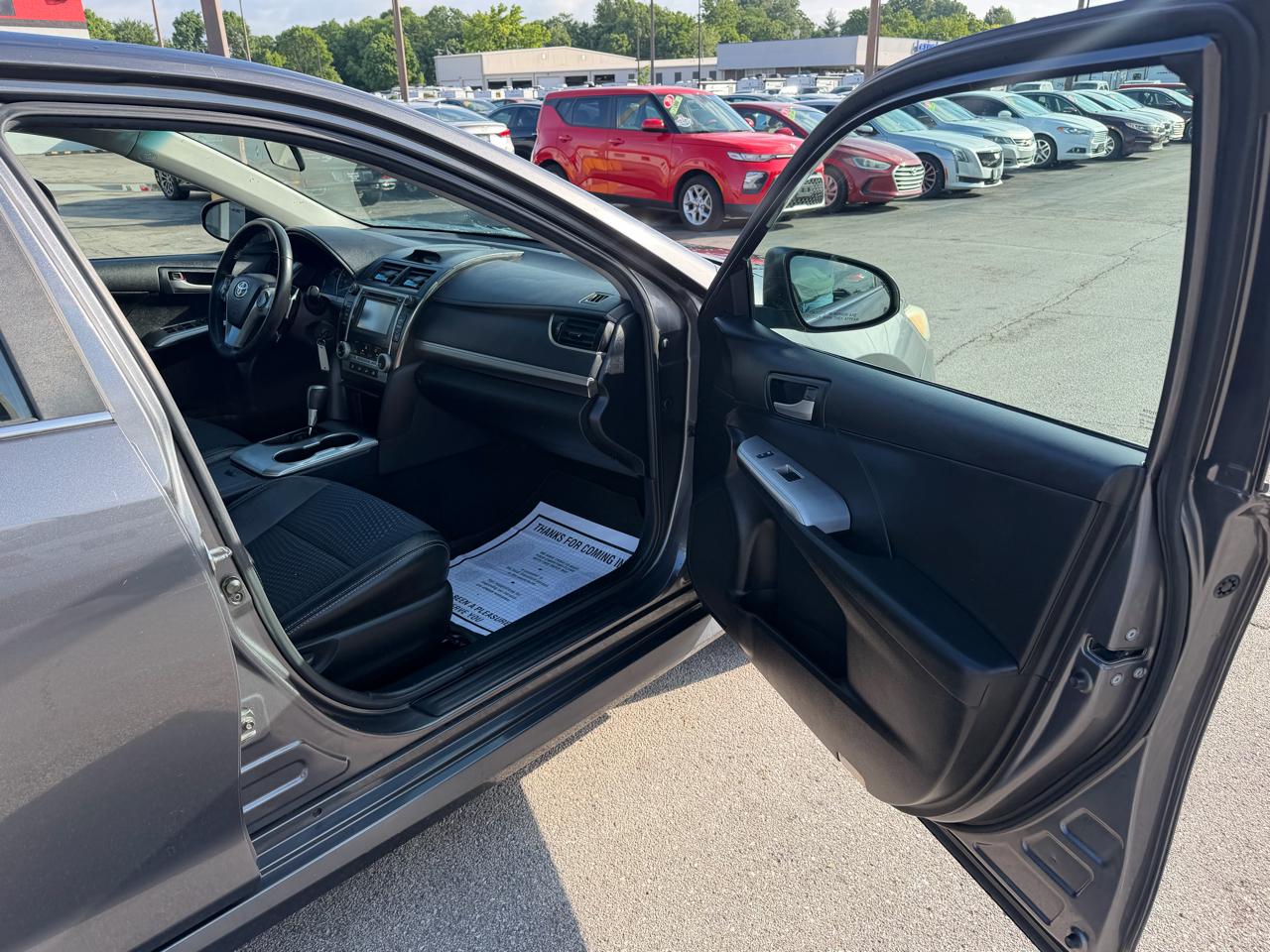 Toyota Camry SE 2014