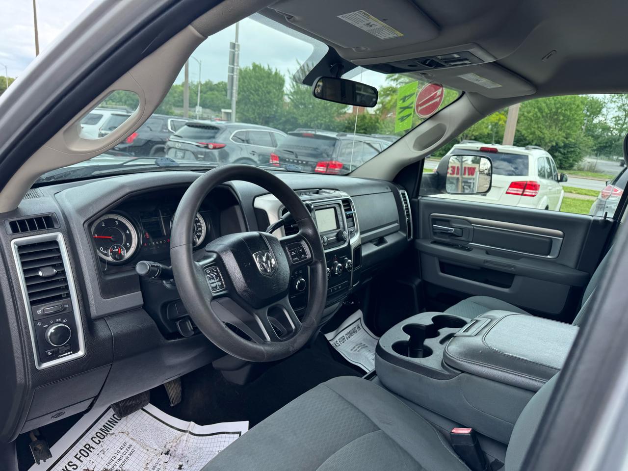 RAM 2500 SLT 4x4 Crew Cab 6'4" Box 2017