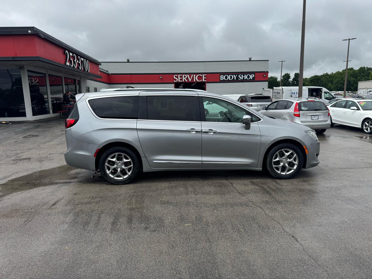 Chrysler Pacifica Limited FWD 2018