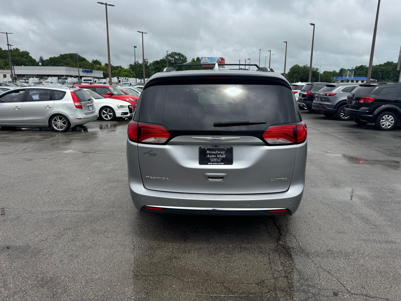 Chrysler Pacifica Limited FWD 2018