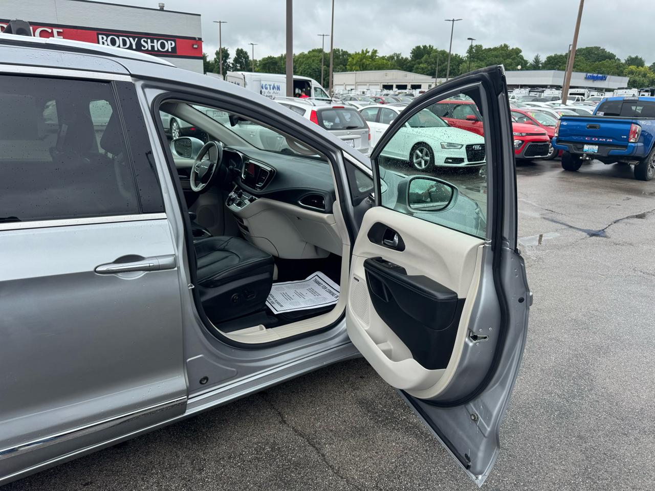 Chrysler Pacifica Limited FWD 2018