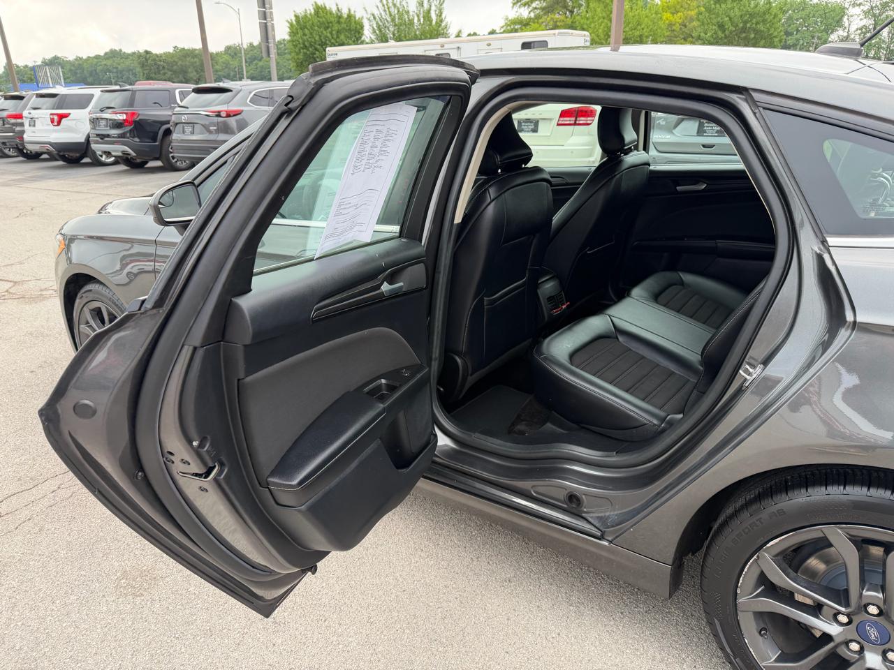Ford Fusion SE FWD 2018
