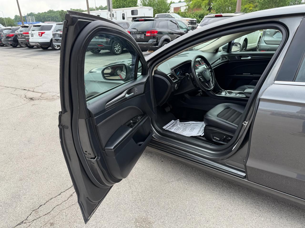 Ford Fusion SE FWD 2018