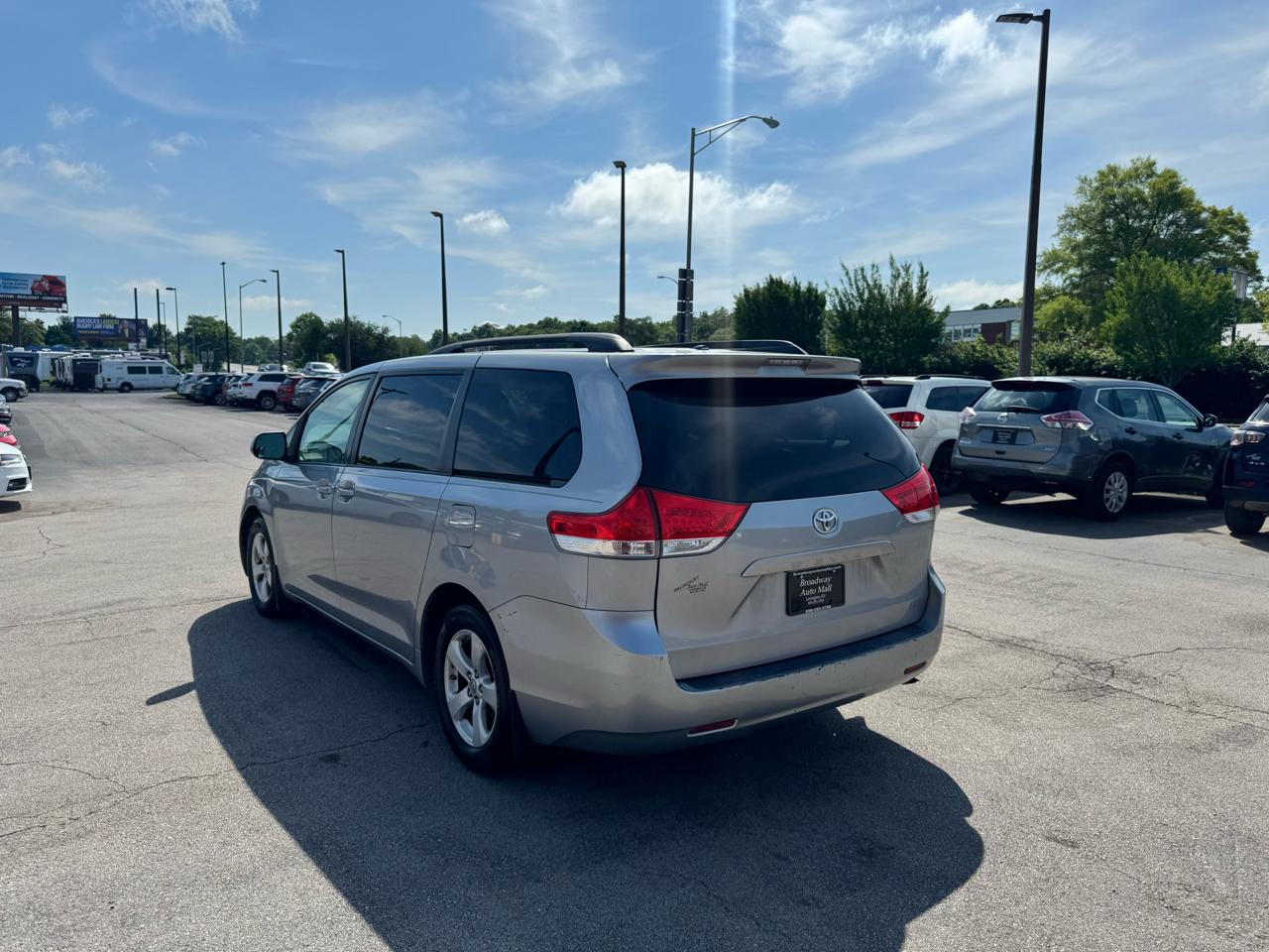 Toyota Sienna LE 2011