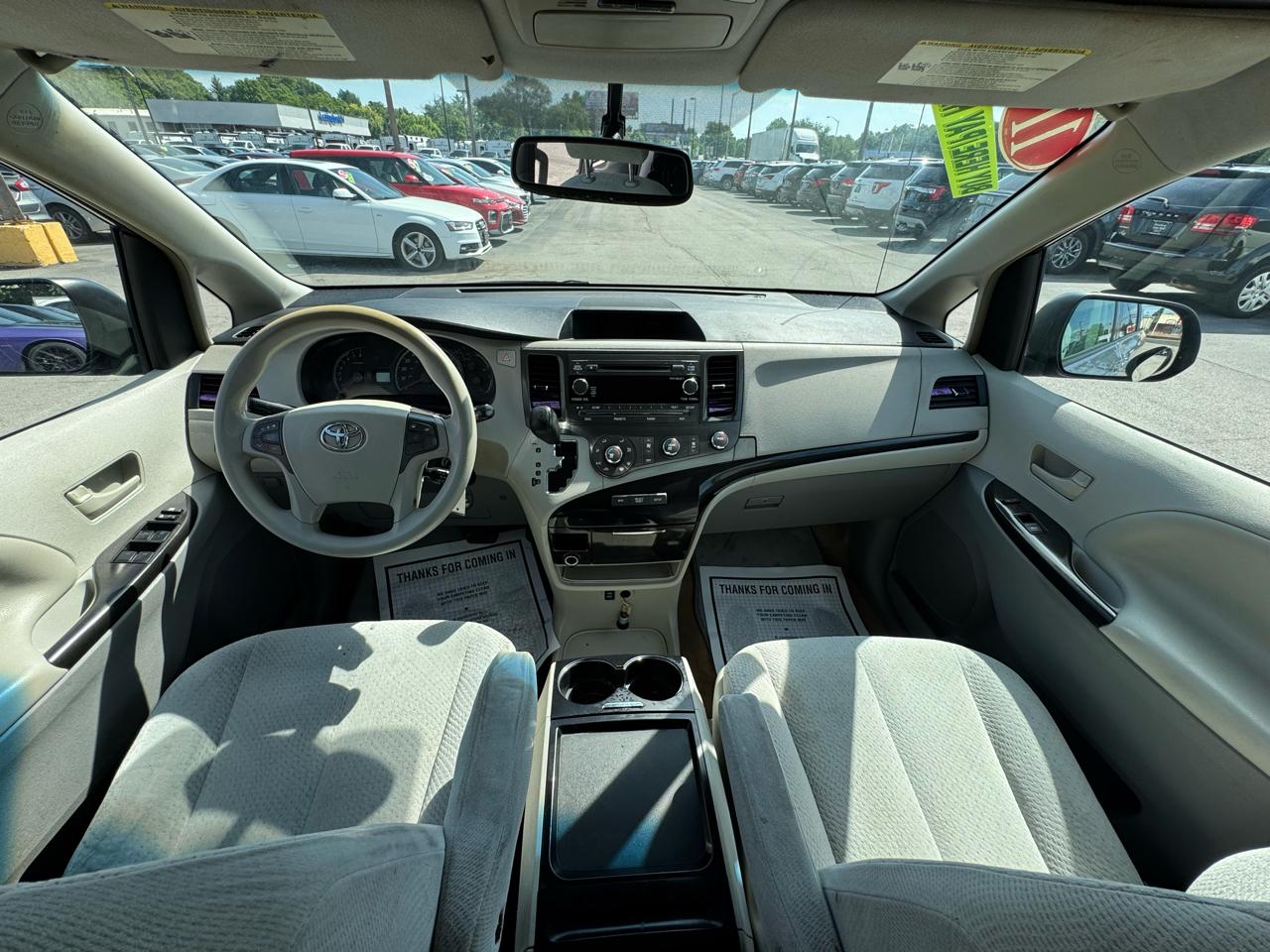 Toyota Sienna LE 2011