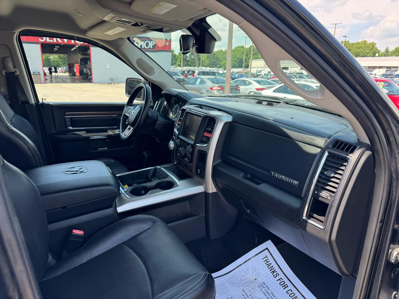 RAM 1500 Laramie 4x4 Crew Cab 5'7" Box 2017