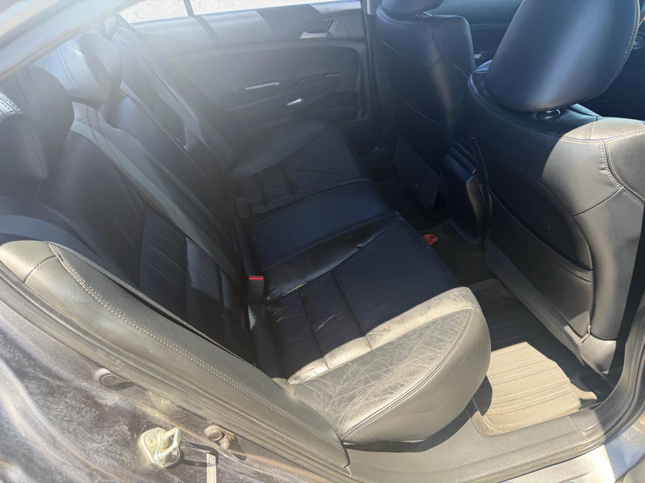 Honda Accord Sdn 4dr I4 Auto SE 2011