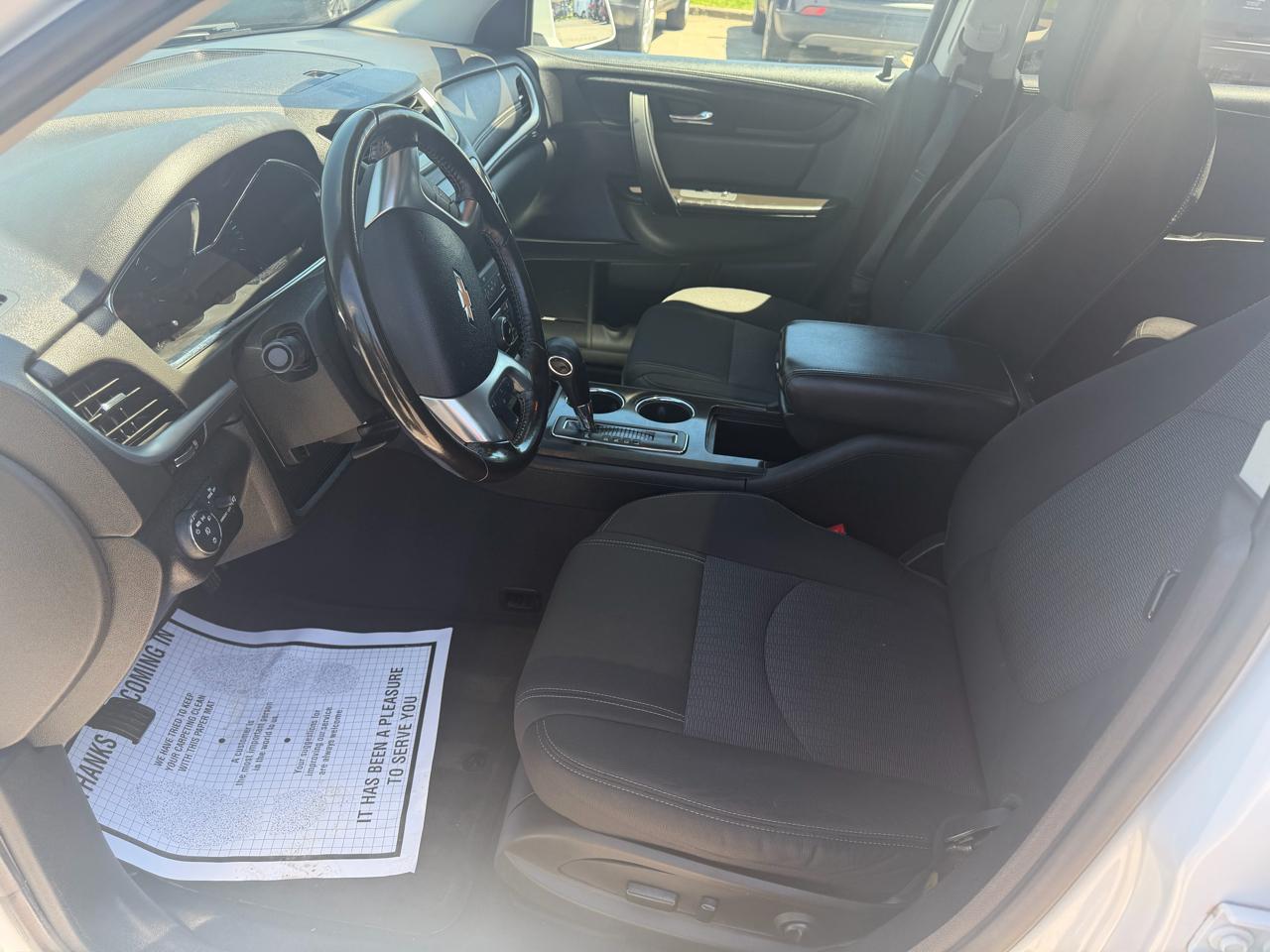 Chevrolet Traverse AWD 4dr LT w/1LT 2017