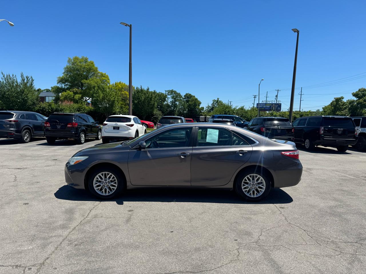 Toyota Camry XLE Auto (Natl) 2017