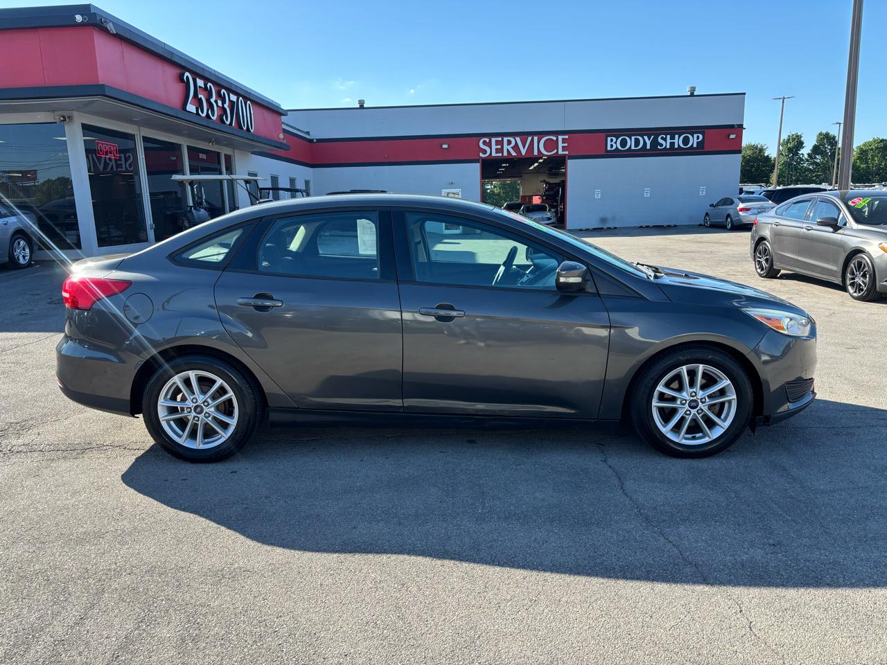 Ford Focus 4dr Sdn SE 2015
