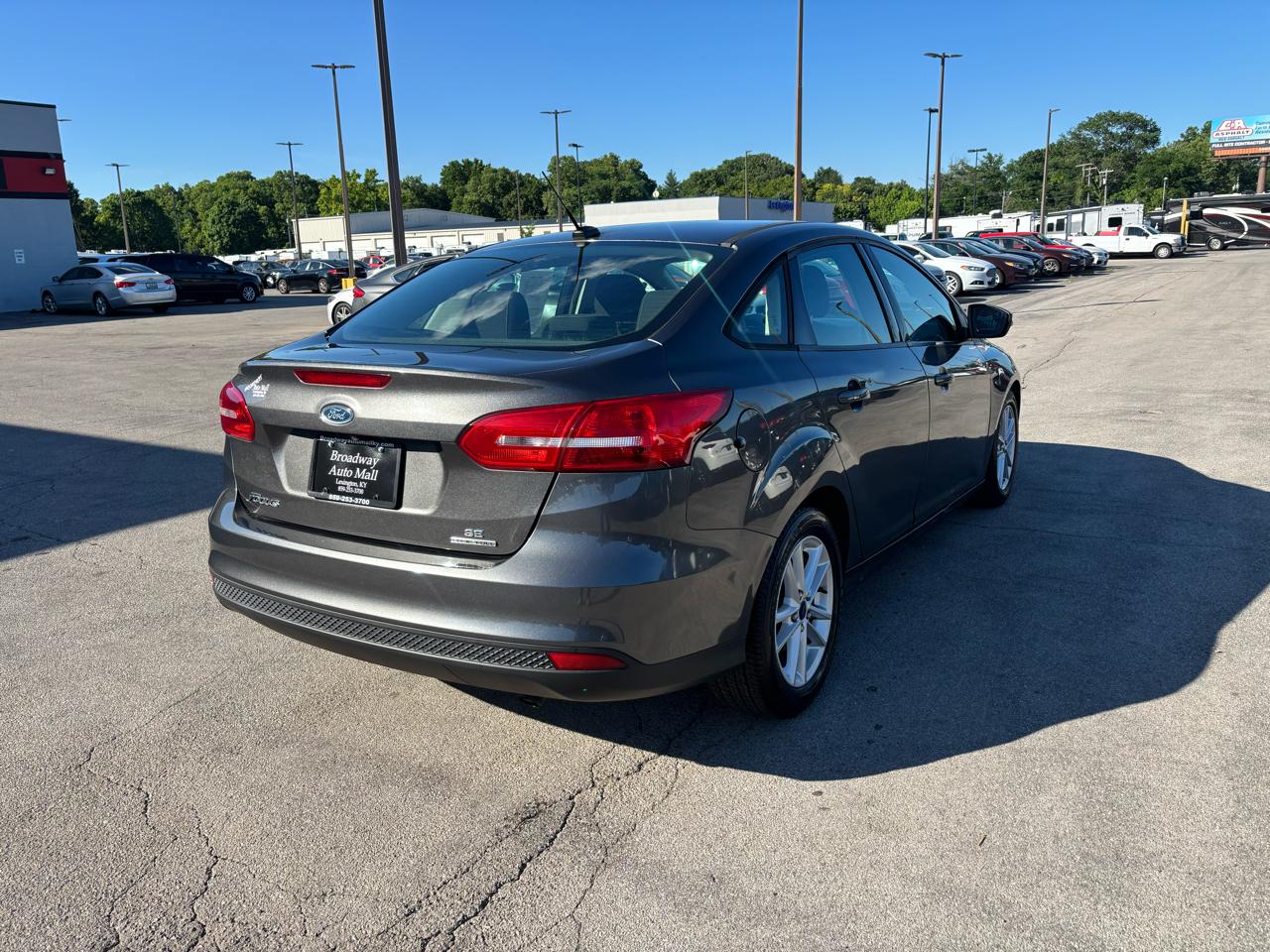 Ford Focus 4dr Sdn SE 2015