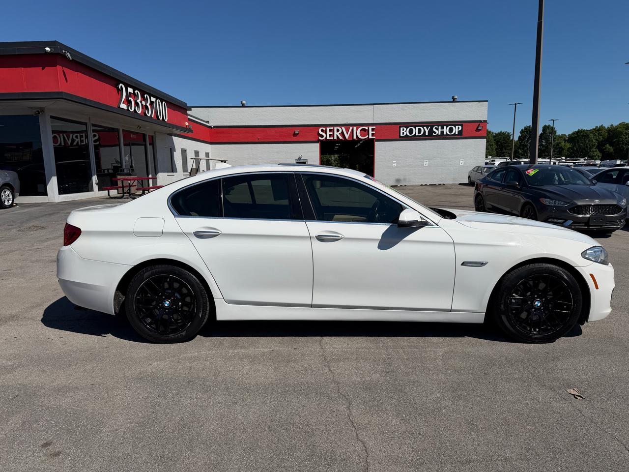 BMW 5 Series 528i 2016