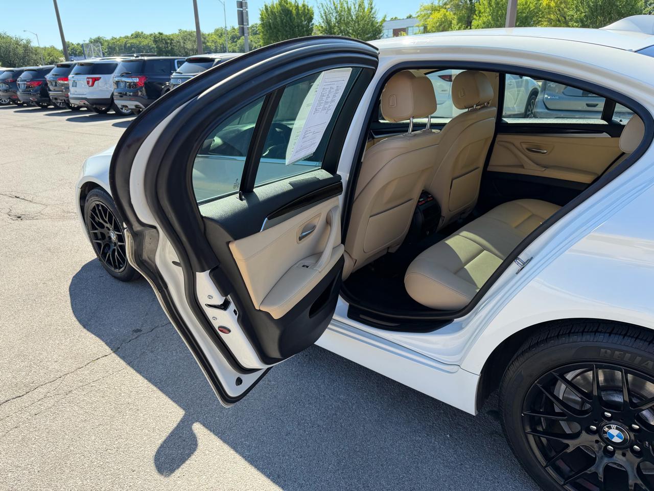 BMW 5 Series 528i 2016
