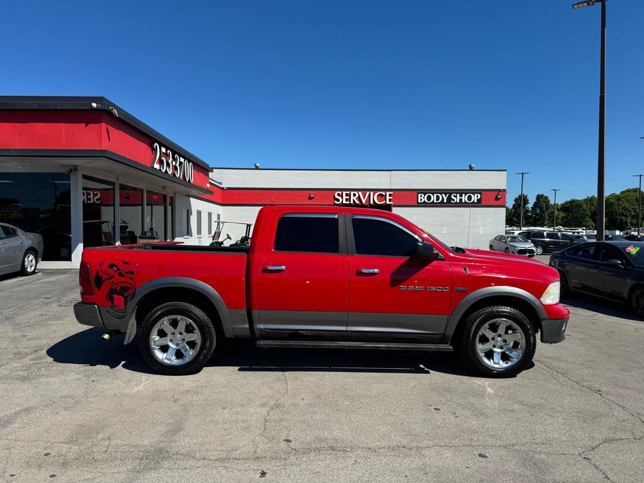 RAM 1500 4WD Crew Cab 140.5" Outdoorsman 2012
