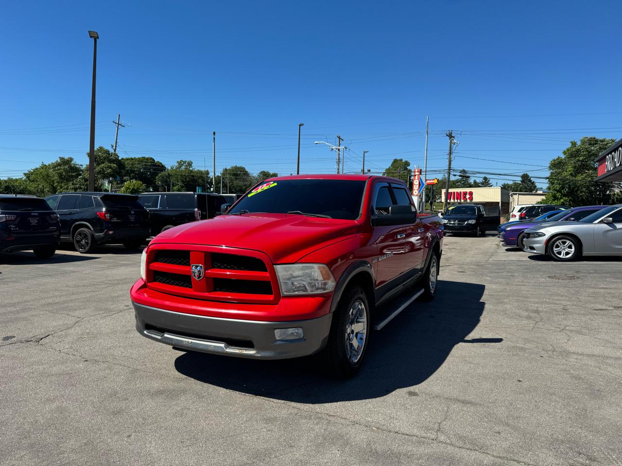 RAM 1500 4WD Crew Cab 140.5" Outdoorsman 2012