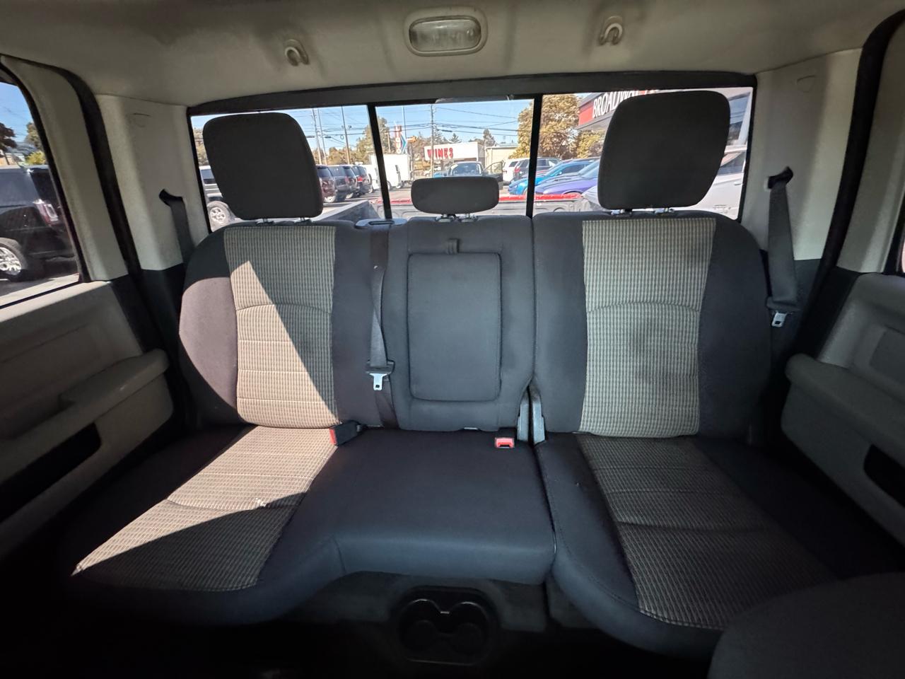RAM 1500 4WD Crew Cab 140.5" Outdoorsman 2012
