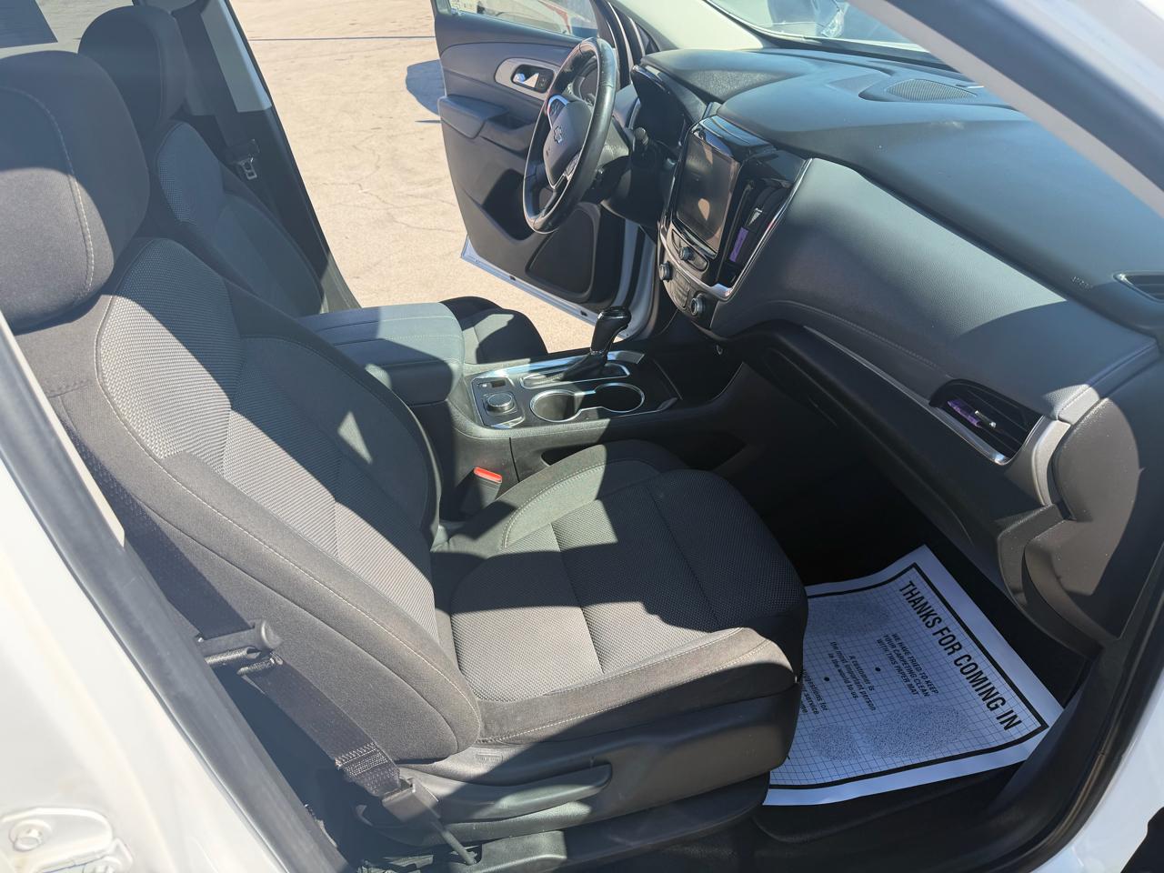 Chevrolet Traverse FWD 4dr LT Cloth w/1LT 2019