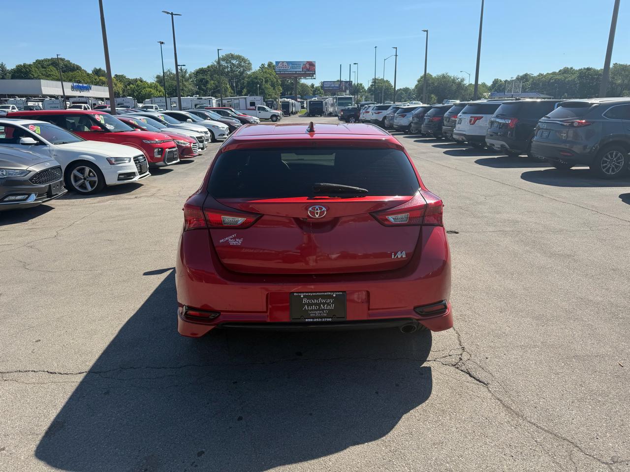 Toyota Corolla iM CVT (Natl) 2017