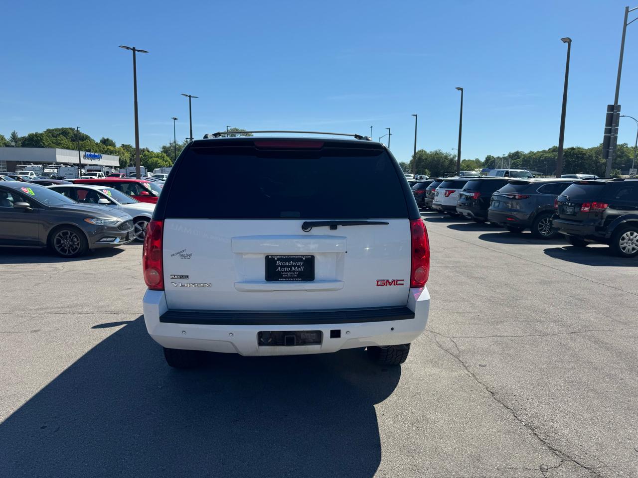 GMC Yukon 4WD 4dr 1500 SLT w/4SA 2008
