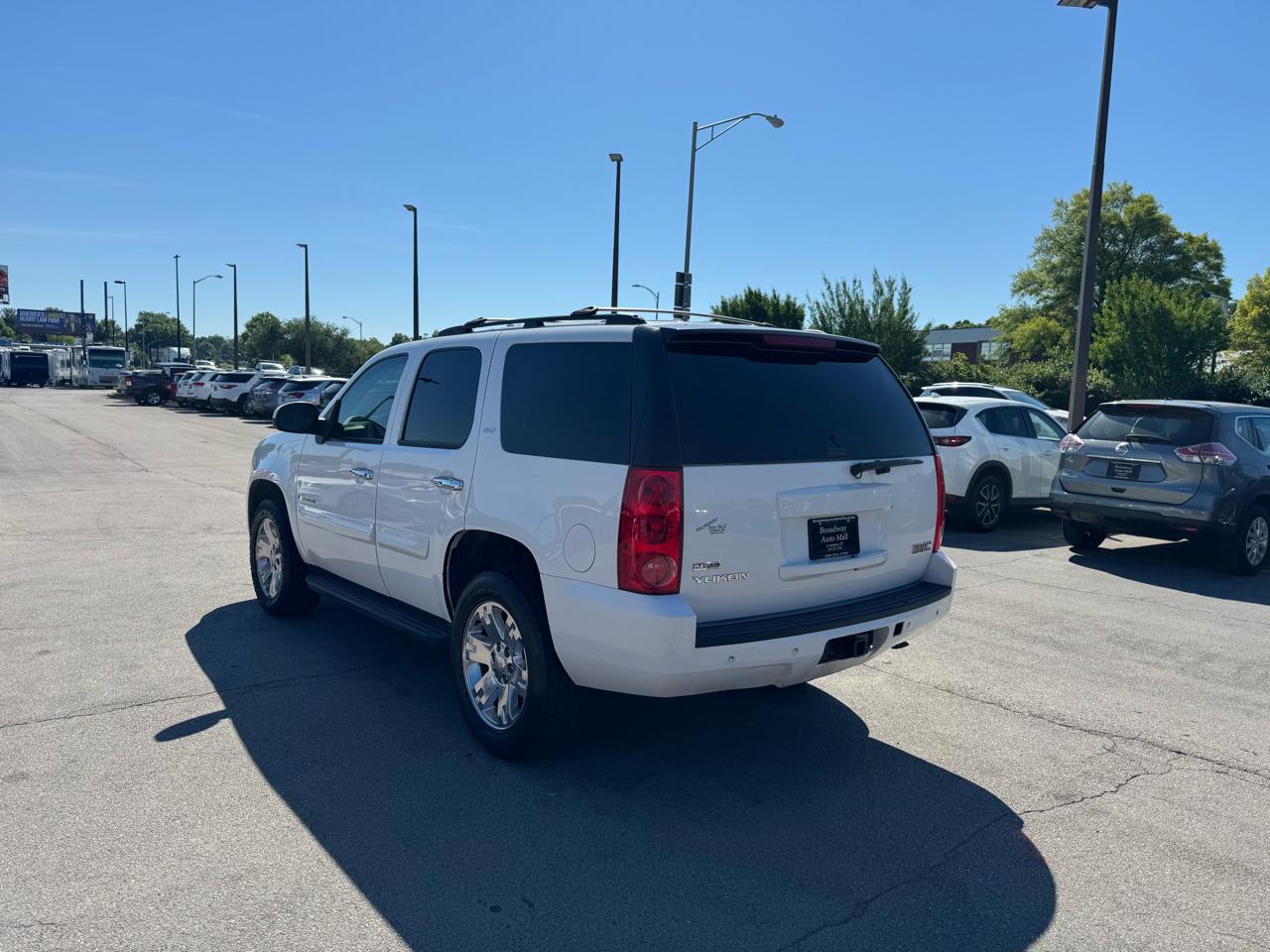 GMC Yukon 4WD 4dr 1500 SLT w/4SA 2008