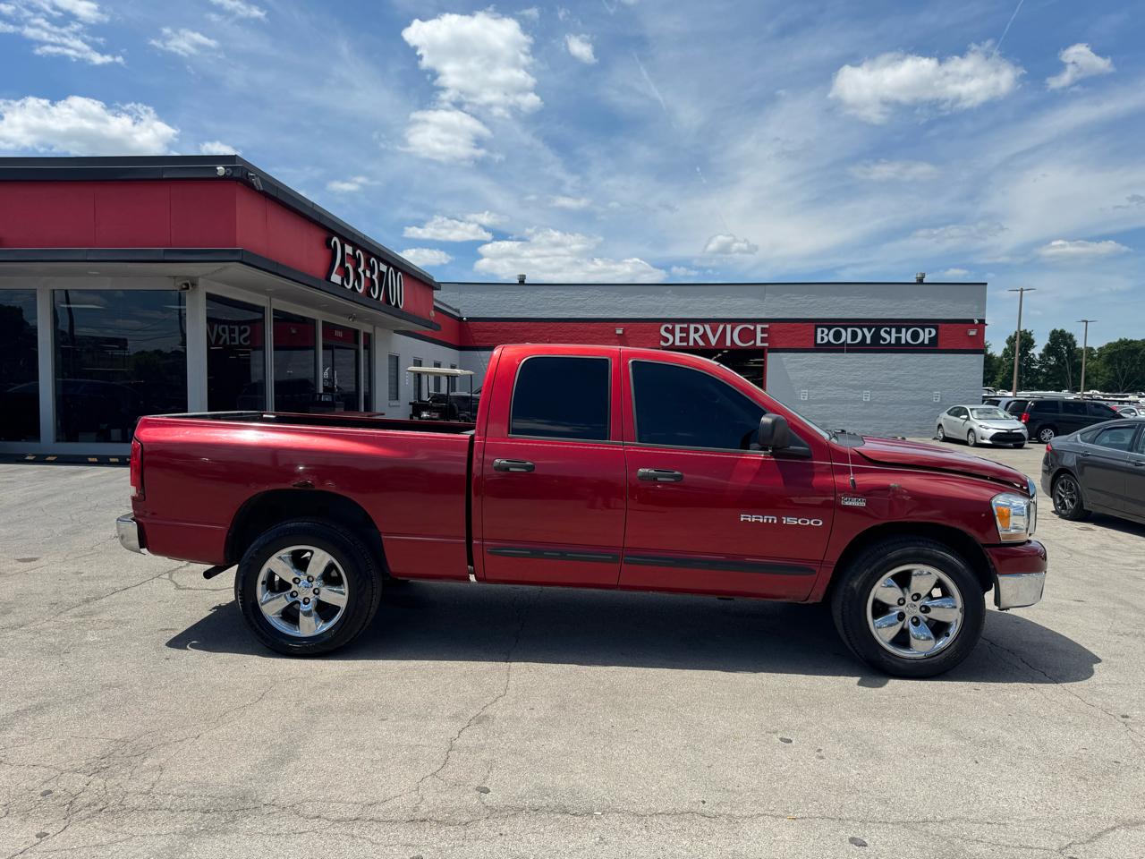 Dodge Ram 1500 4dr Quad Cab 140.5 SLT 2006