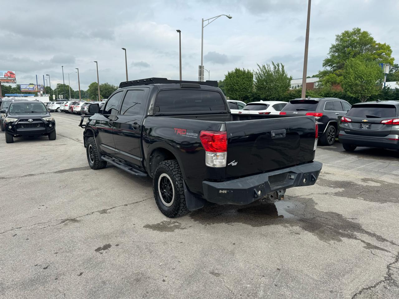 Toyota Tundra 4WD Truck CrewMax 5.7L V8 6-Spd AT (Natl) 2013