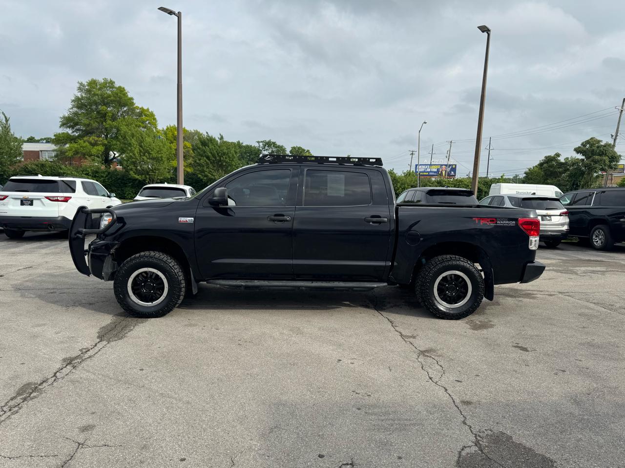 Toyota Tundra 4WD Truck CrewMax 5.7L V8 6-Spd AT (Natl) 2013