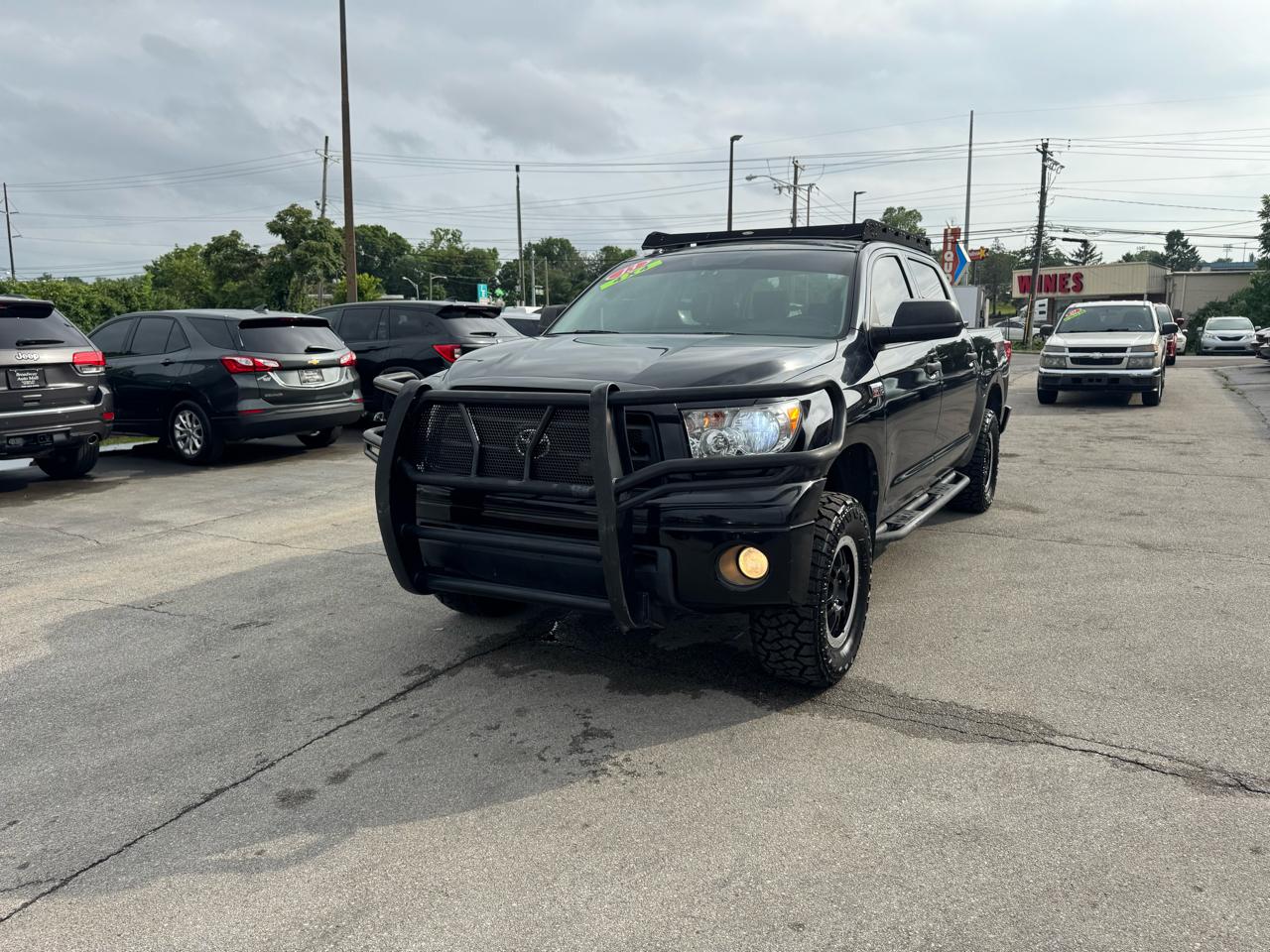 Toyota Tundra 4WD Truck CrewMax 5.7L V8 6-Spd AT (Natl) 2013